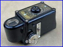 Coronet MIDGET Subminiature Camera Black Bakelite withLeather Case Cute
