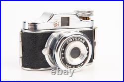 Crystar Hit Style Camera 14×14mm Exposures 17.5mm Film Vintage RARE V28 Crystar Hit Style Camera 14×14mm Exposures 17.5mm Film Vintage RARE V28