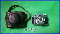 Crystar Mini Vintage Spy Camera Made in Japan with brown Leather Case Miniature