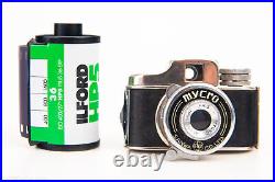 Sanwa Mycro Subminiature Camera 14x14mm Exposures on Rollfilm Vintage V26 Sanwa Mycro Subminiature Camera 14x14mm Exposures on Rollfilm Vintage V26