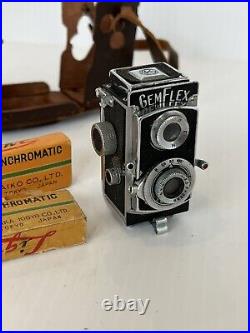 VINTAGE GEMFLEX SUBMINIATURE FILM CAMERA, case and 2 boxes of film