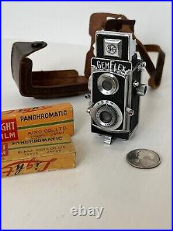 VINTAGE GEMFLEX SUBMINIATURE FILM CAMERA, case and 2 boxes of film