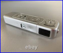 VINTAGE MINOX SUBMINIATURE CAMERA Wetzlar COMPLAN 13.5 f=15mm # 832 497