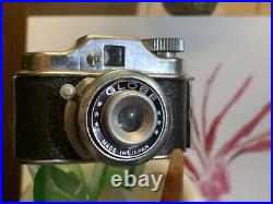 Vintage GLOBE Miniature Novelty Spy Camera WithCase made In Japan