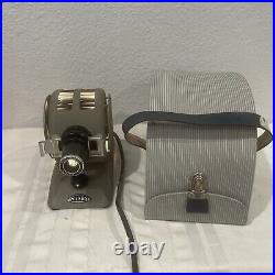 Vintage German Minox Wetzlar Giessen 3001 Slide/Film Projector with Holding Case